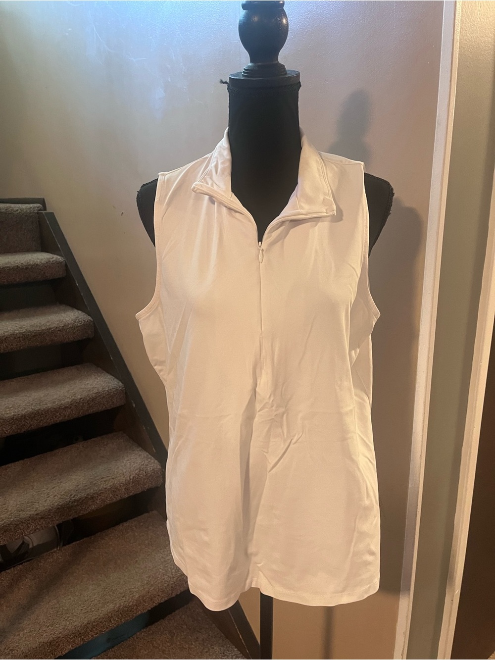 Ladies TOMMY BAHAMA White Quarter-Zip Sleeveless Golf Shirt Polo -  size Large